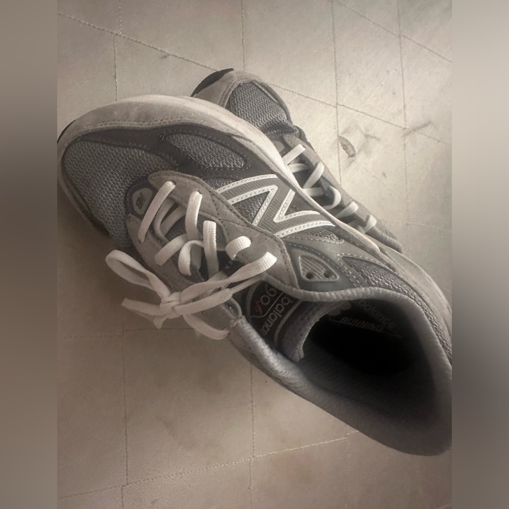 New Balance 990